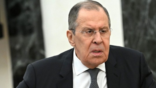 LUFTA/ Lavrov: Sanksionet nuk do të na shtyjnë të kërkojmë falje