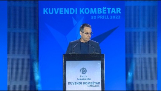 I BASHKOHET BERISHËS/ ‘Analisti’ Artan Hoxha: Kapitull i ri për PD-në, me Berishën rruga e duhur