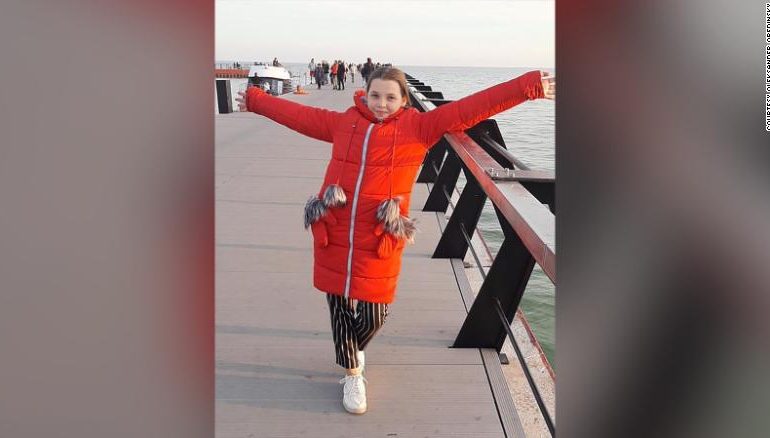 E PLAGOSUR, E VETME DHE JETIME/ 12-vjeçarja ukrainase përdoret nga rusët për propagandë
