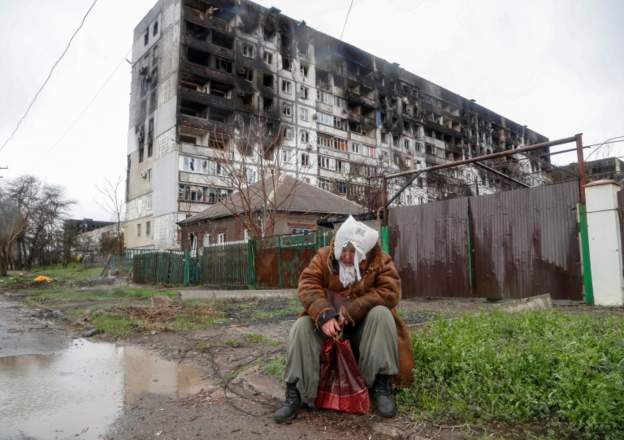 PAMJET/ Njerëz të dëshpëruar në rrënojat e Mariupol, bomba të pashpërthyera, çfarë ka ngelur nga qyteti ukrainas