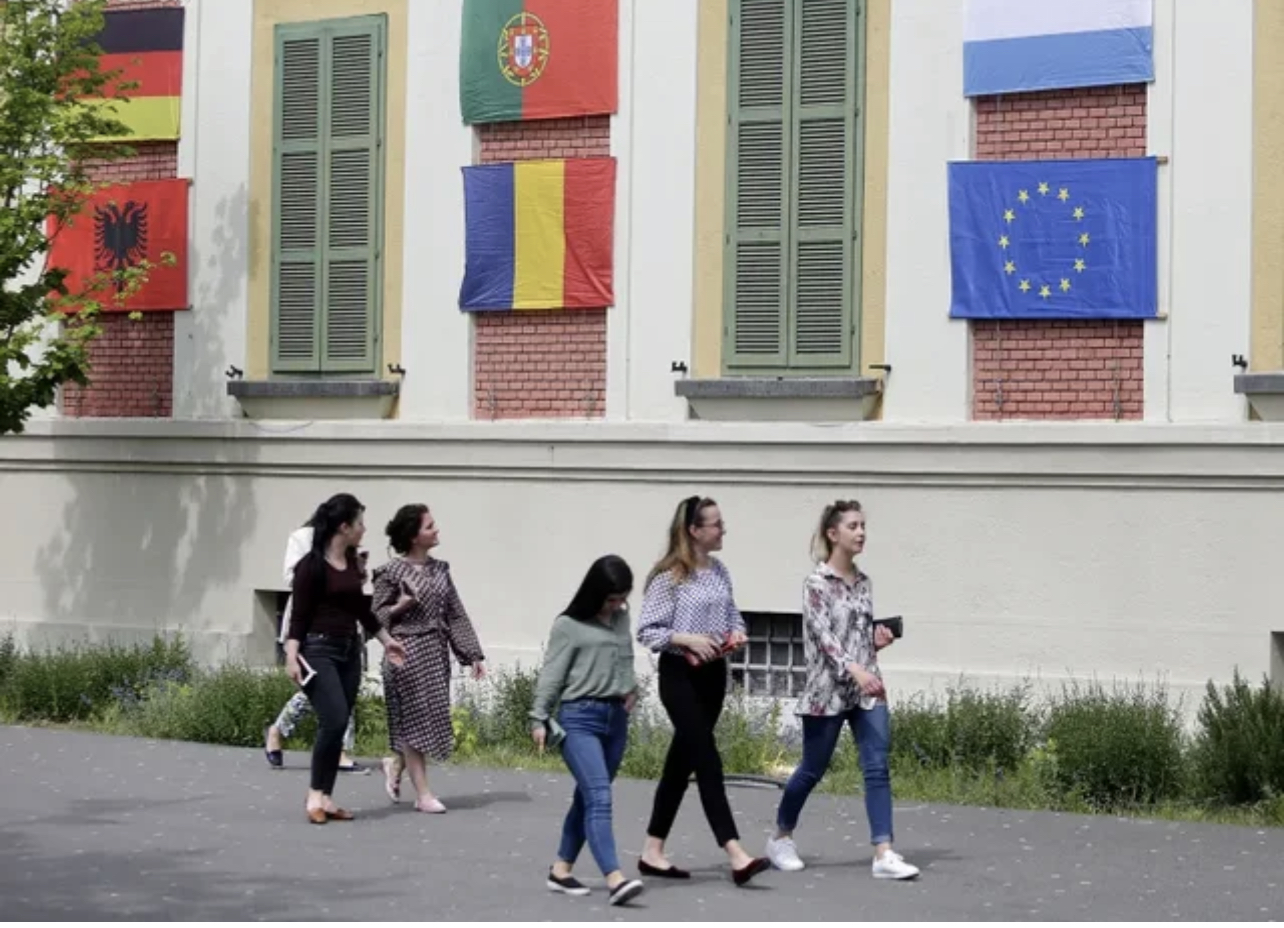 SONDAZHI/ Francezët dhe gjermanët refuzojnë hyrjen e Shqipërisë në BE