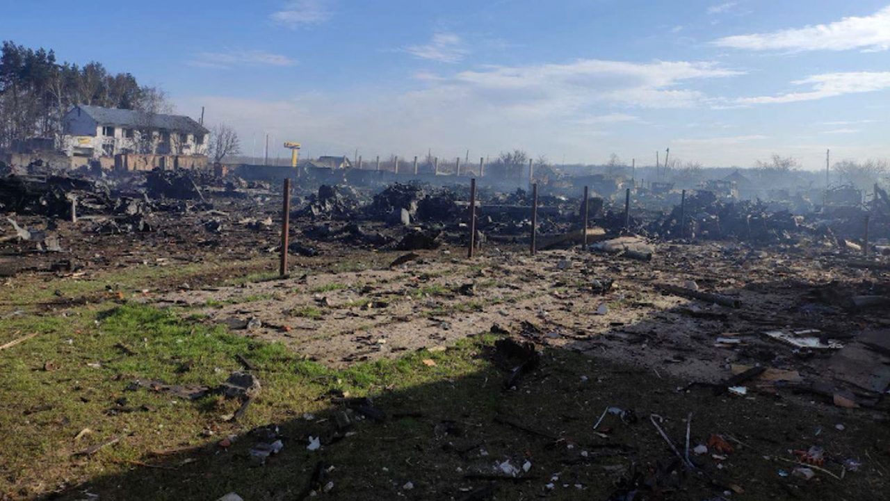 LUFTA/ Zyrtarët ukrainas: Shkatërruam depon e armëve ruse në rajonin e Luhanskut