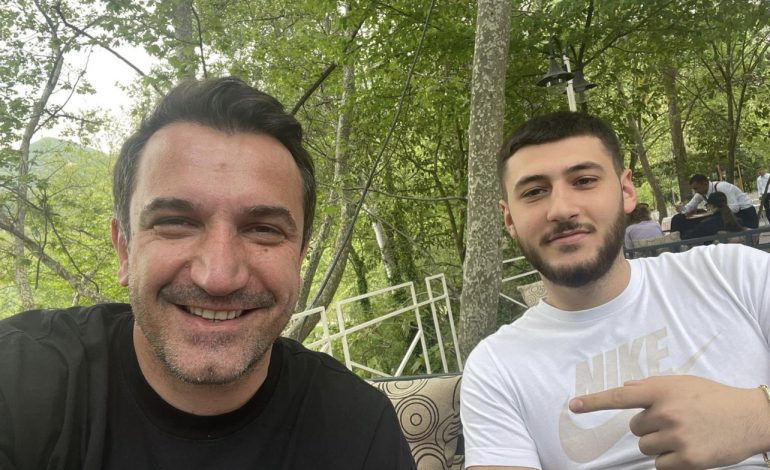 POSTON FOTON/ Erion Veliaj me Dritanin, i riu që shpëtoi shoferët te aksidenti te lumi Lana