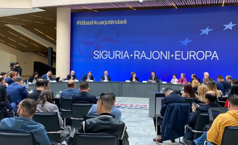 KONGRESI I PS/ Ministrja e Jashtme: Kosova, e shenjtë për ne! Diplomacia shqiptare periudhë të paprecedentë suksesesh