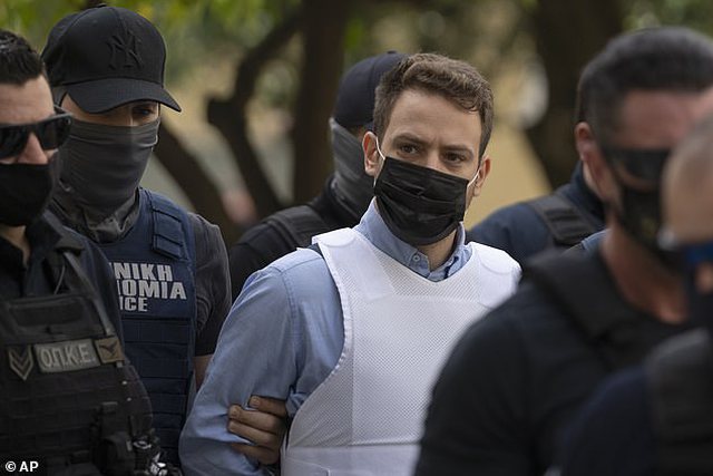 DETAJET E REJA/ Vrau gruan teksa flinte, si u përpoq piloti grek të mbulonte krimin makabër duke mbytur qenin e saj