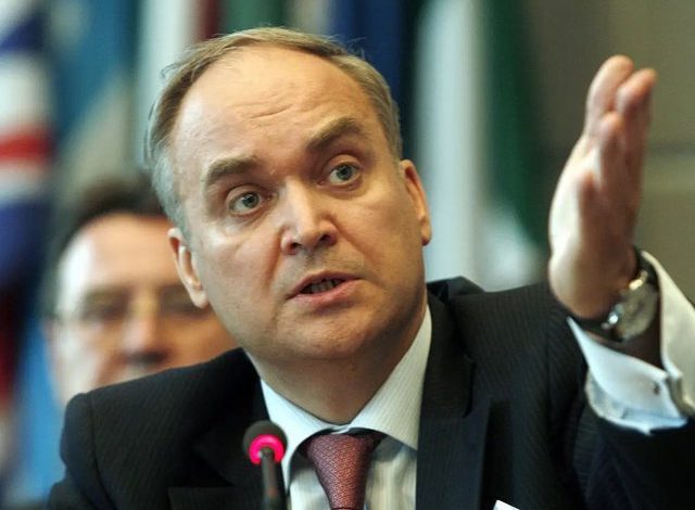 DEKLARATA E FORTË/ Ambasadori rus në SHBA: Ukraina paguan qytetarët 25 dollarë për të improvizuar skena nga masakra në Bucha
