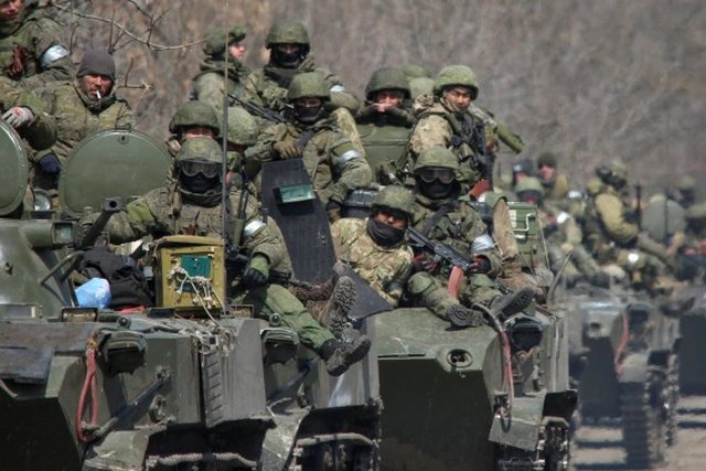 PARALAJMËRIMI I FRIKSHËM/ Ukraina: Nëse pushtojnë lindjen, rusët do kthehen të sulmojnë Kievin