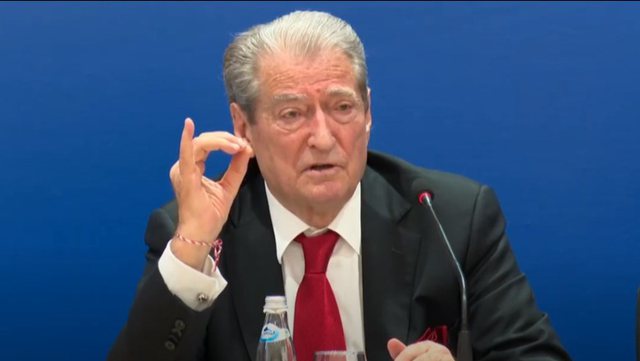 “AS MOTI, AS LUFTA”/ Berisha tregon shkakun e krizës energjetike në vend: Shqipëria i vetmi vend që…
