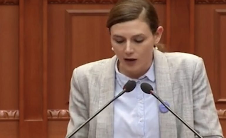 PA MËSUAR ENDE ABETAREN/ Habit Bora Muzhaqi: Fëmijët do mësojnë kodimin e programeve që në klasën e parë
