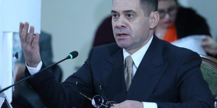 “VLORA E KA KALUAR YLBERIN”/ Zëvendëskryeministri Ahmetaj zbulon planin strategjik në qytet për një rafineri