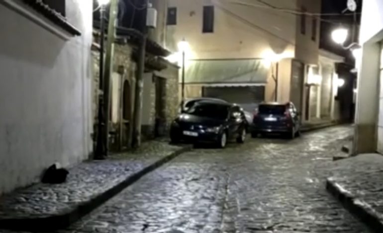 KAMERAT ZBARDHIN NGJARJEN/ Dalin pamjet nga sulmi ndaj Sulkuqit në Elbasan