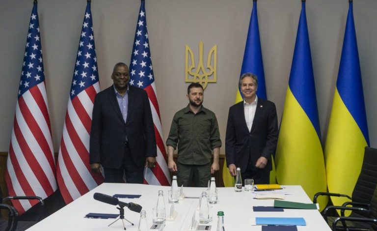LUFTA/ Biden ndryshon strategjinë ndaj Rusisë, cili është qëllimi i ri i SHBA-ve dhe aleatëve