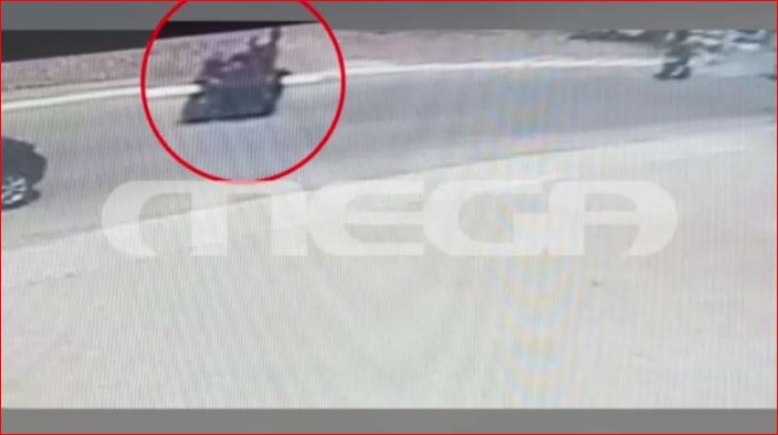 DALIN PAMJET/ Kamerat e sigurisë “kapin” ekzekutorët e biznesmenit grek, braktisën motorin e vjedhur dhe…