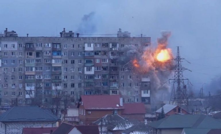 LUFTA/ Britania: Rusia, e përkushtuar që Ukraina të heqë dorë nga orientimi euroatlantik