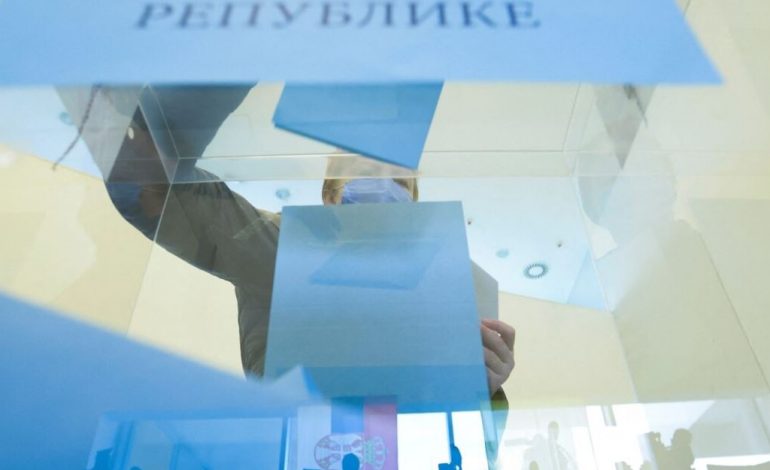 ZGJEDHJET NË SERBI/ VOA: Populistët pritet të ruajnë pushtetin