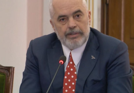 “PRESIDENTI NUK DUHET TË BËHET QESHARAK…”/ Rama: Ja kur kreu i shtetit mund të zgjidhet nga populli