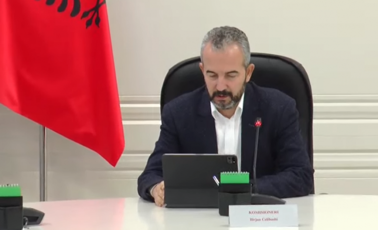 KQZ MIRATON VENDIMIN/ Pandeli Majko hyn në parlament pas largimit të Alqi Bllakos