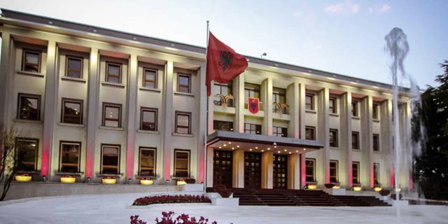 ZGJEDHJA E PRESIDENTIT/ PD vetëpërjashtohet nga procesi, pas 20 vitesh PS mund ta zgjedhë nga radhët e saj