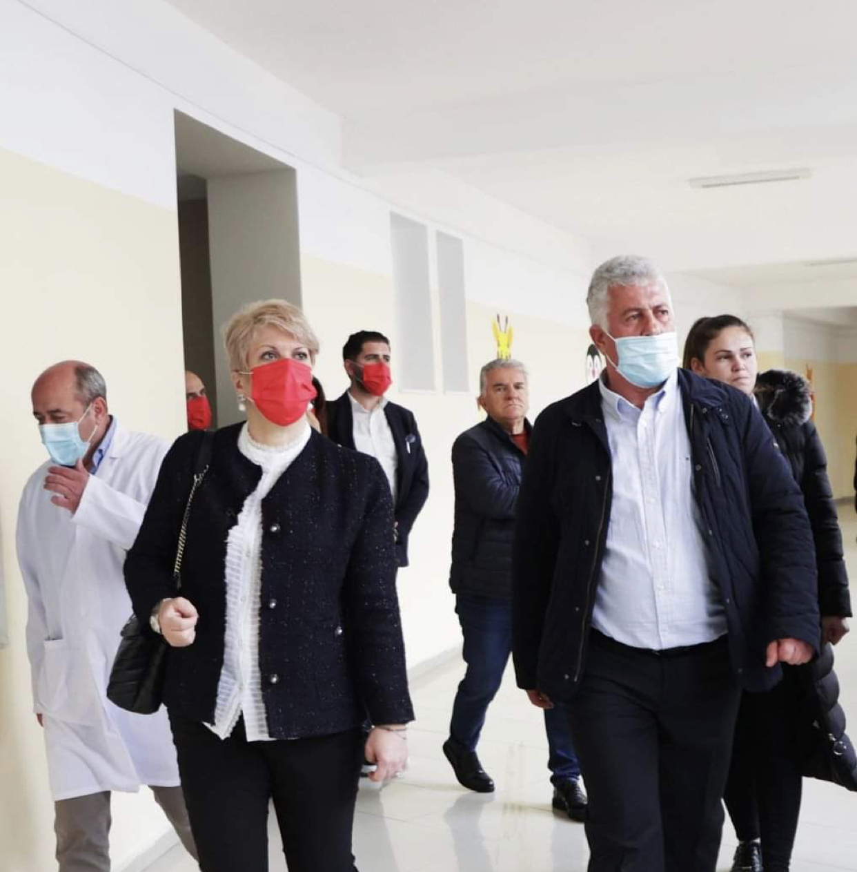 Fondacioni Vodafone Albania dhe Kryqi i Kuq ofrojnë krevatë të specializuar në Spitalin Pediatrik të Sarandës