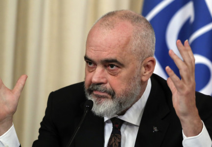 PREZANTON NISMËN E RE/ Rama: Deri në vitin 2030 synojmë të ulim me 50% numrin e fataliteteve nga aksidentet rrugore