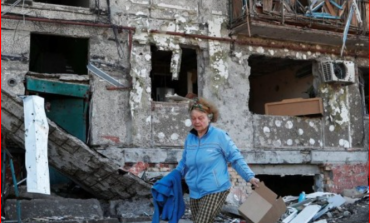 SULMET RUSE/ Grave, fëmijëve dhe të moshuarve i kërkohet të mos kthehen në Kiev