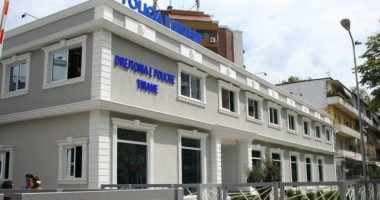 LËVIZTE ME ARMË ZJARRI ME VETE/ Arrestohet 34-vjeçari në Tiranë