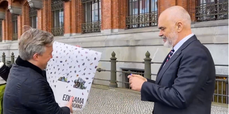 VIDEOLAJM/ Ramës i bëjnë “pritë” në Berlin, ja çfarë i kërkoi qytetari gjerman