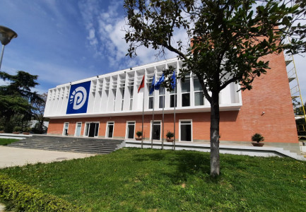 MBLIDHET GRUPI PARLAMENTAR I PARTISË DEMOKRATIKE/ Ja çfarë pritet të diskutohet