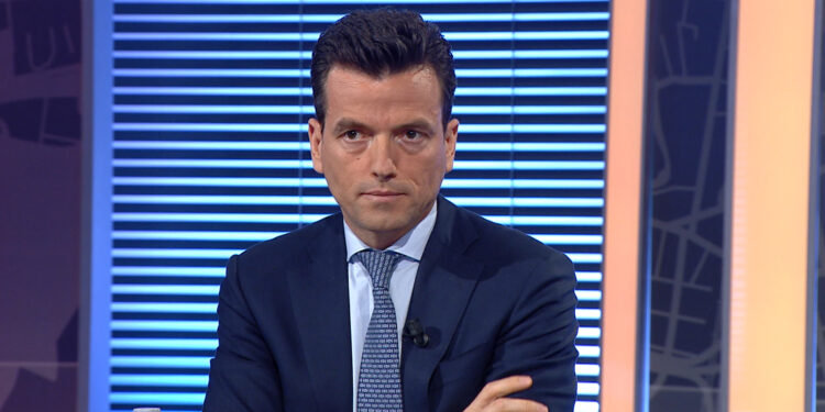 ZBULON GJENDJEN E PD/ Shehaj: Brenda Grupit Parlamentar janë tre klane, përçarja lindi pas…
