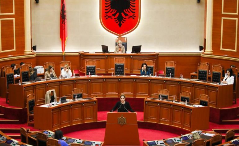 “E BËRE KUNATËN INVESTITORE STRATEGJIKE”/ Xhaçka i kthehet Shehajt: S’kam përfituar as një cm tokë nga shteti