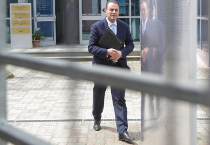 “JAM I SËMURË…”/ Pse Gjykata e Lartë nuk pranoi t’i hiqet dënimi ish-Kryeprokurorit Adriatik Llalla