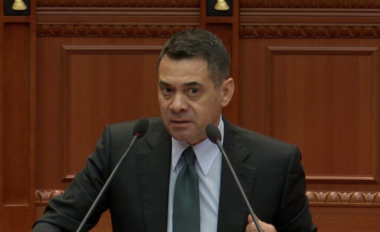 KUVEND/ Ahmetaj: Raportet ndërkombëtare flasin për rritje ekonomike, s’do t’i ndalim përpjekjet për zhvillim