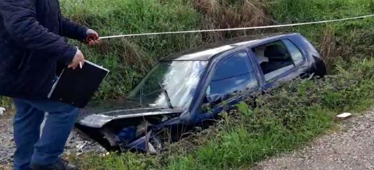 AKSIDENT NË FUSHË-KRUJË/ Policia bën bilancin: Vdes e moshuara, në spital 3 të tjerë, mes tyre 2 të mitur