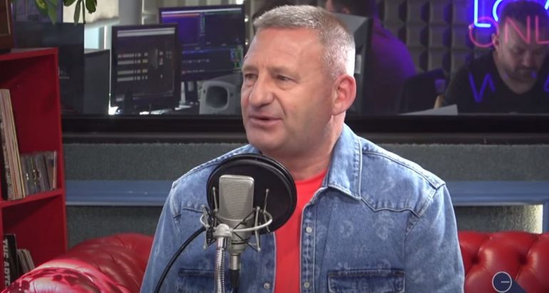 NARD NDOKA ME “KOSTUM TË RI”/ Nga politikan në moderator: Kam ftuar Ramën dhe Berluskonin