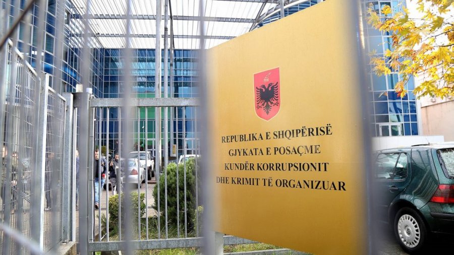 KORRUPSION NË DOGANË/ Aksion i përbashkët me autoritetet në Kosovë, SPAK: Arrestohen 31 policë…