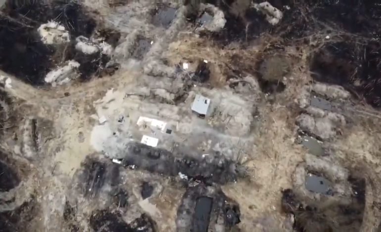 LUFTA/ Forcat ruse hapën llogore në një zonë jashtë kufijve shumë radioaktive pranë Çernobilit