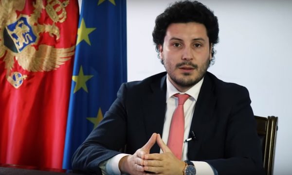 ABAZOVIÇ VOTOHET SOT I KRYEMINISTËR I MALIT TË ZI/ Lideri shqiptar paraqet në Kuvend programin qeverisës