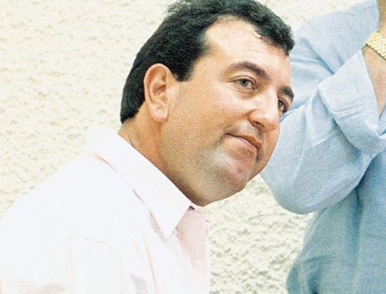 LIDHJA ME GRUPET SHQIPTARE/ Ekzekutohet një nga bosët e mafies greke. Si u vra 55-vjeçari në sy të familjes gjatë…