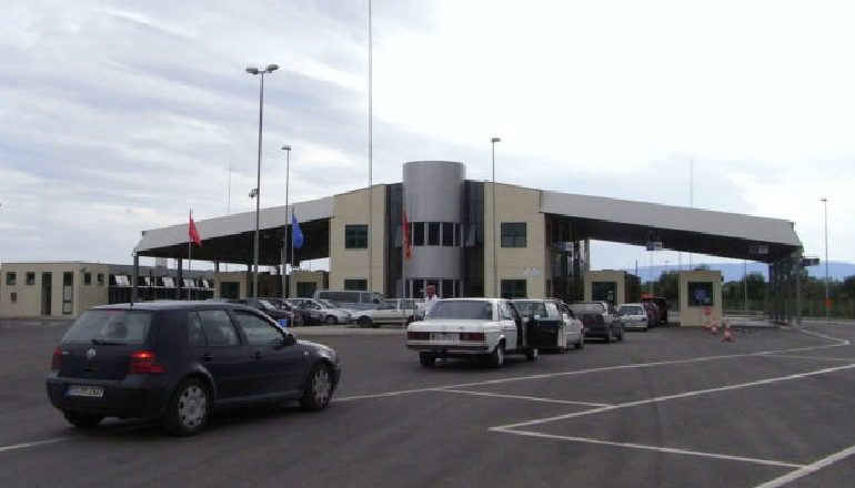 TENTOI TË TRAFIKONTE KANABIS DREJT MALIT TË ZI/ Arrestohet 43-vjeçari