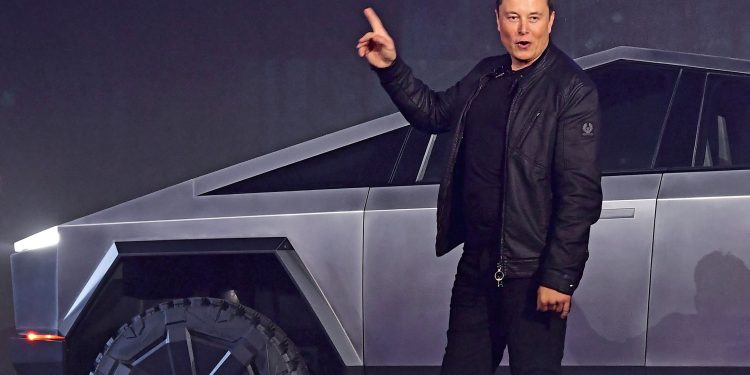 NJERIU MË I PASUR NË BOTË S’KA SHTËPI/ Befason Elon Musk: Fle në banesat e miqve