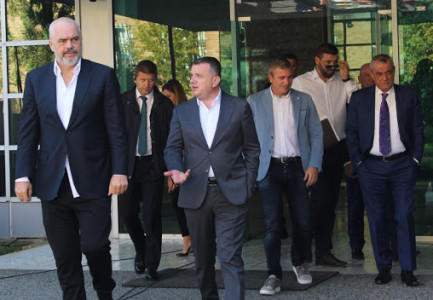 PS MBLEDH NESËR KRYESINË/ Zbulohet hapi i radhës i socialistëve për zgjedhjen e Presidentit