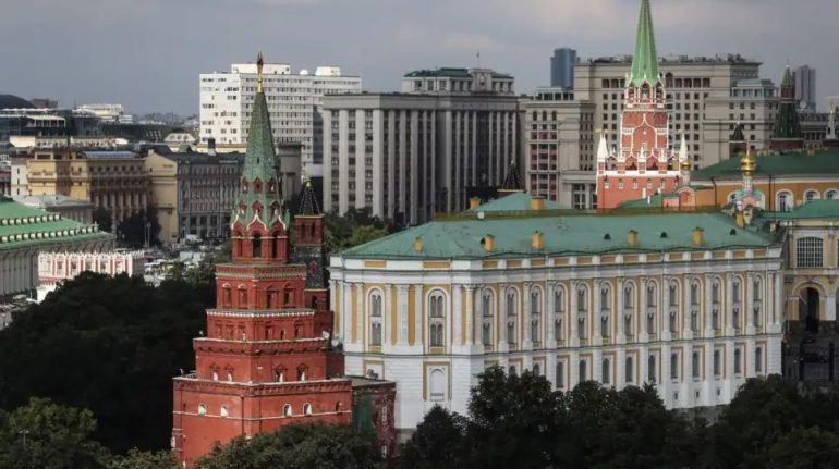 LUFTA/ Rusia i kundërpërgjigjet sanksioneve, dëbon 40 diplomatë gjermanë