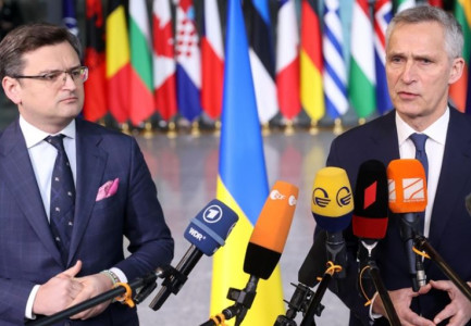 MBAHET NË BRUKSEL SAMITI I NATO-S/ Pjesëmarrës dhe ministri i Jashtëm i Ukrainës! Stoltenberg: Do të sigurojmë armë të rënda për Kievin...