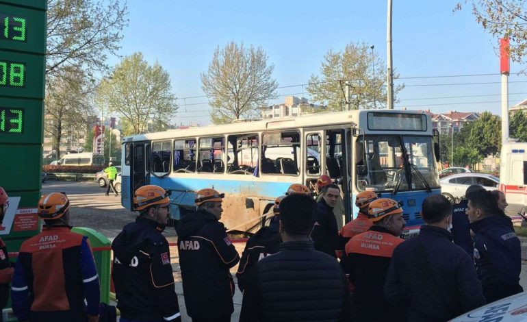 SULM TERRORIST NË TURQI/ Ka të vdekur dhe të plagosur