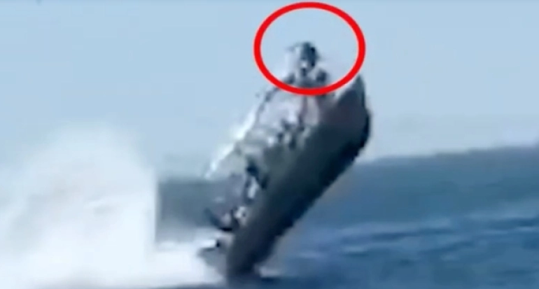 E FRIKSHME NË MEKSIKË/ Balena godet dhe fluturon në ajër varkën me turistë (VIDEO)