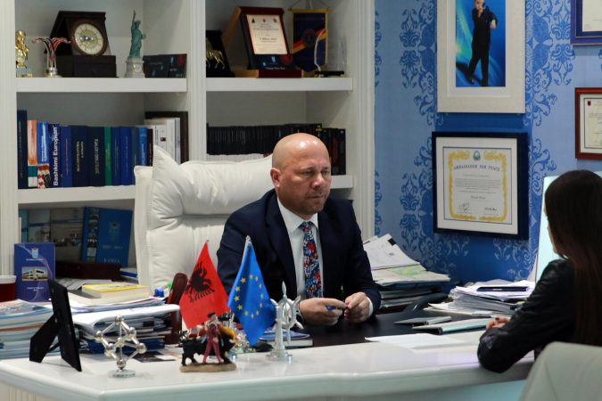 “RRUGA E DUHUR”/ Zgjerohet lista e mbështetësve të Alibeajt, kush është deputeti që mbështet platformën e tij