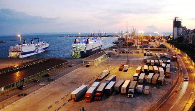 SEKUESTROHET NJË SASI KOKAINE NË PORTIN E DURRËSIT/ Droga në anijen me qymyr, si u pikas nga Task-Forca