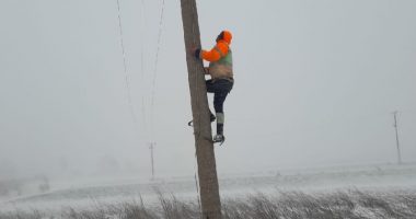MOTI I KEQ/ Tre fshatra në Korçë pa energji elektrike
