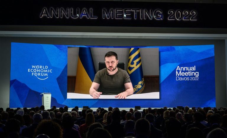 LUFTA/ Zelensky kërkesë botës: Vendosni sanksione maksimale ndaj Rusisë