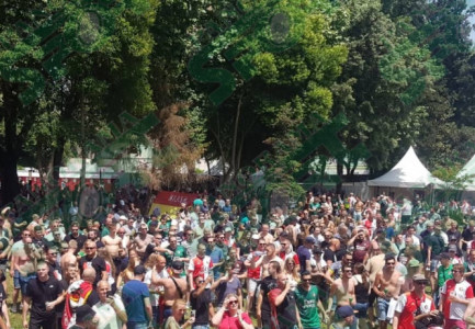 PAMJET/ “Dridhet” Tirana, shihni çfarë bëjnë tifozët holandezë…